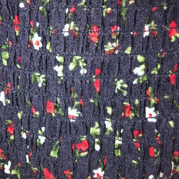 Brandy Melville lettuce tank - Picture 2 of 3